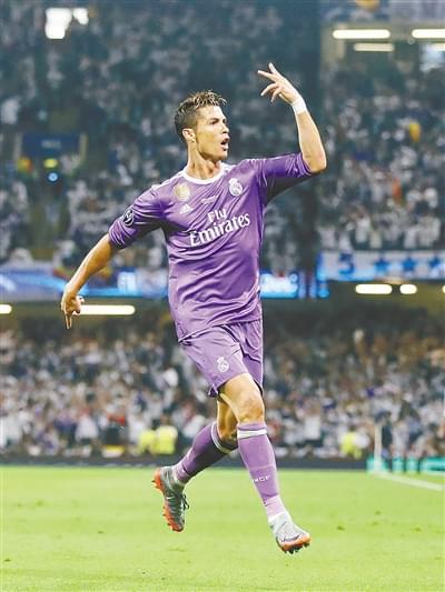 更因为他曾 更因为他曾